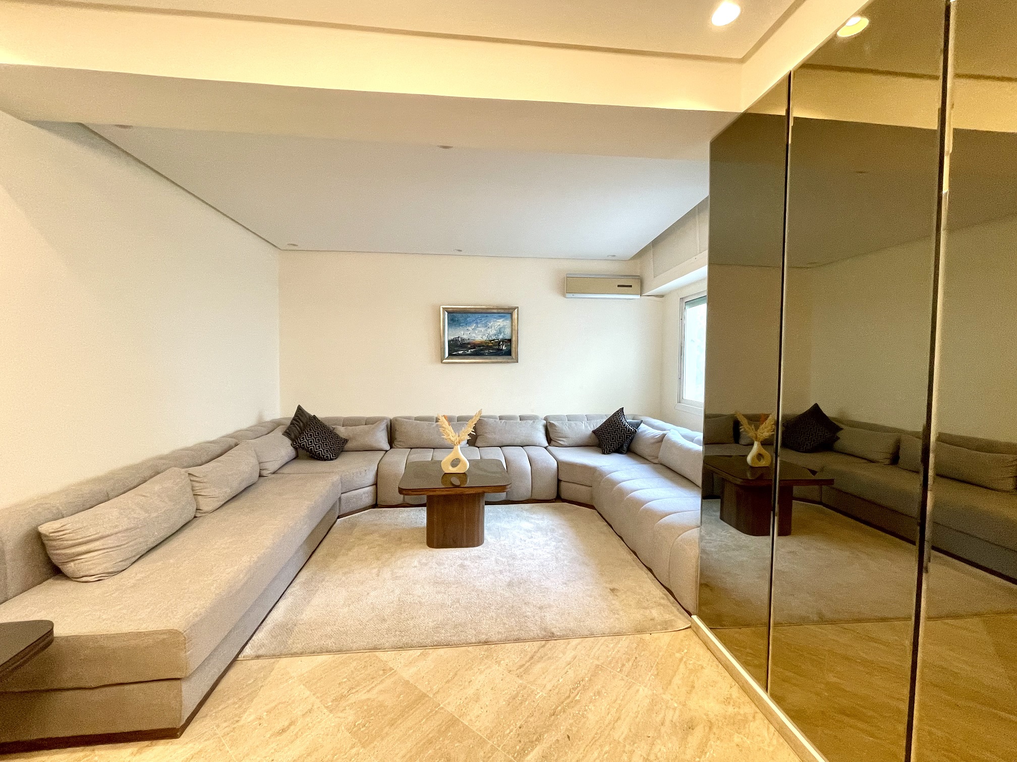 Studio meublé avec terrasse quartier Bourgogne