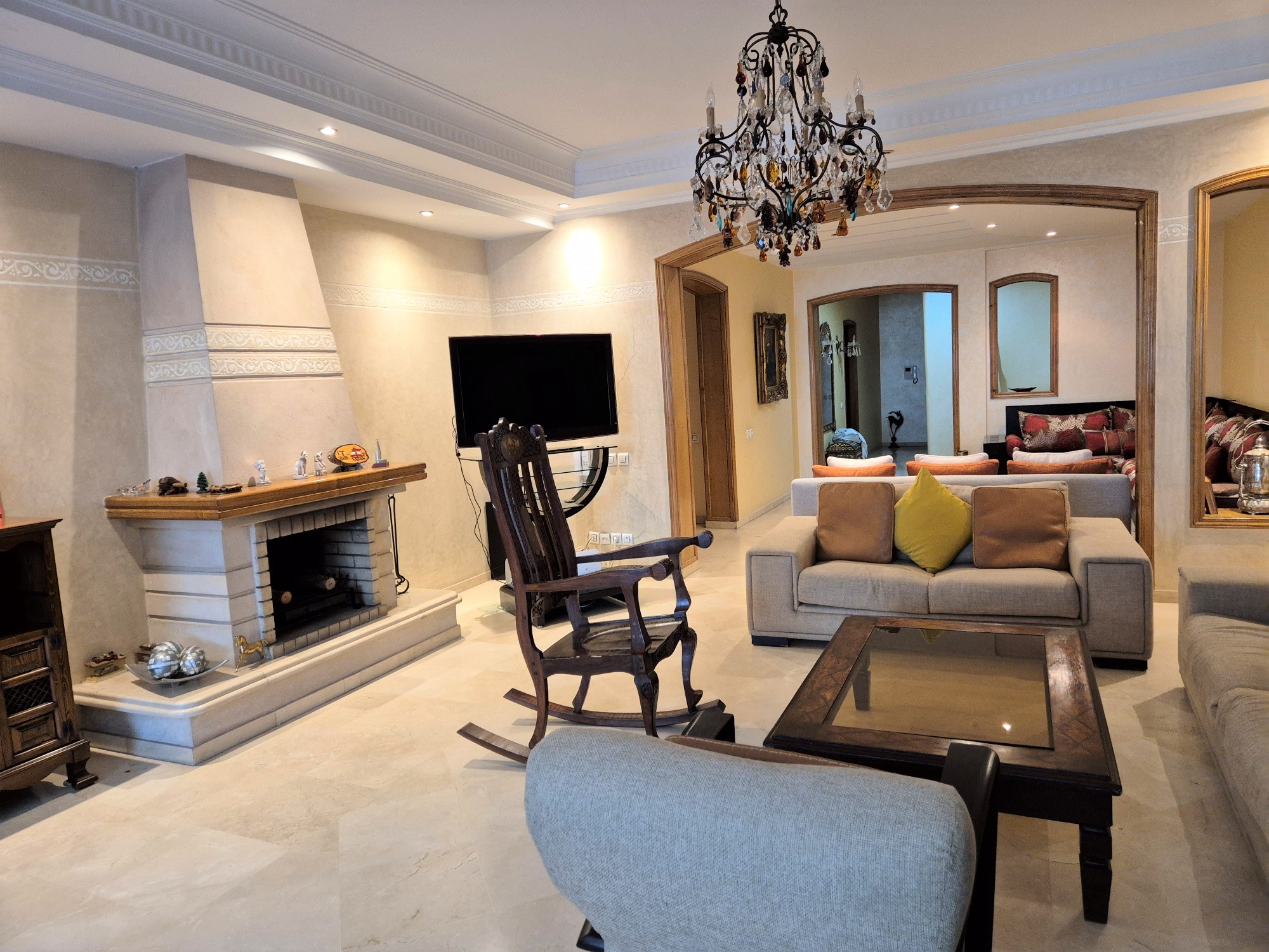 Grand appartement meublé quartier Racine