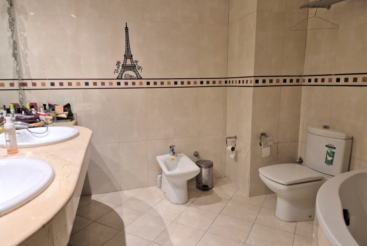 Grand appartement meublé quartier Racine