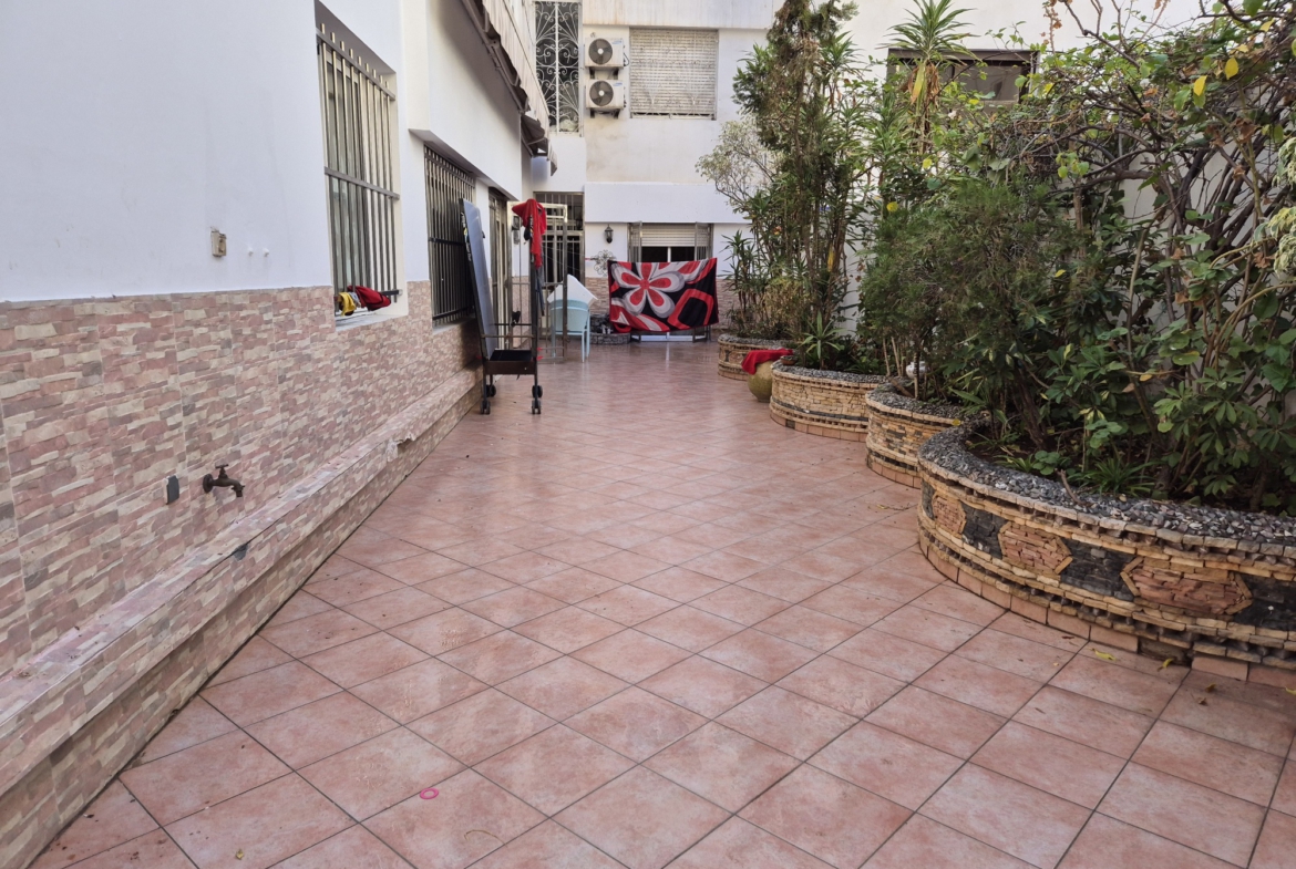 Grand appartement meublé quartier Racine