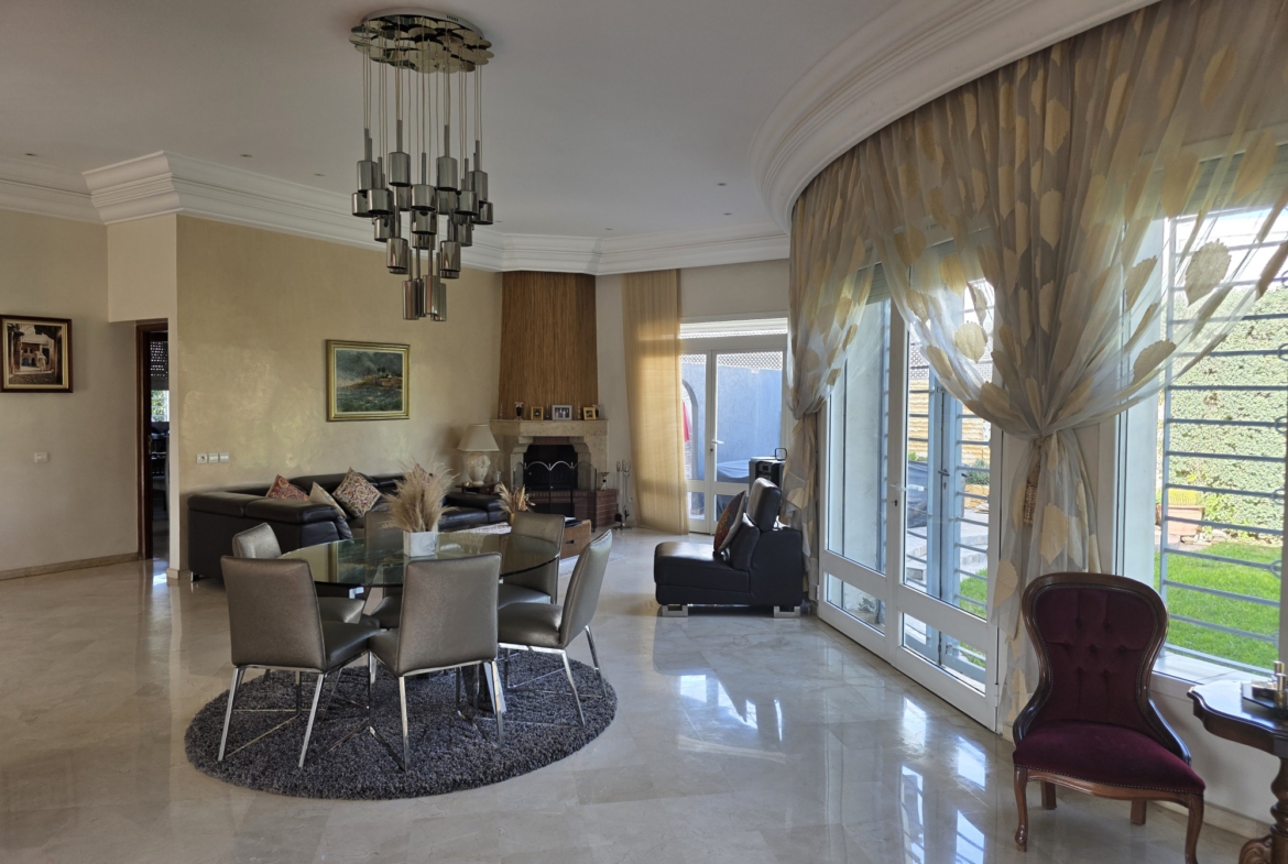 Villa isolée quartier Laymoune