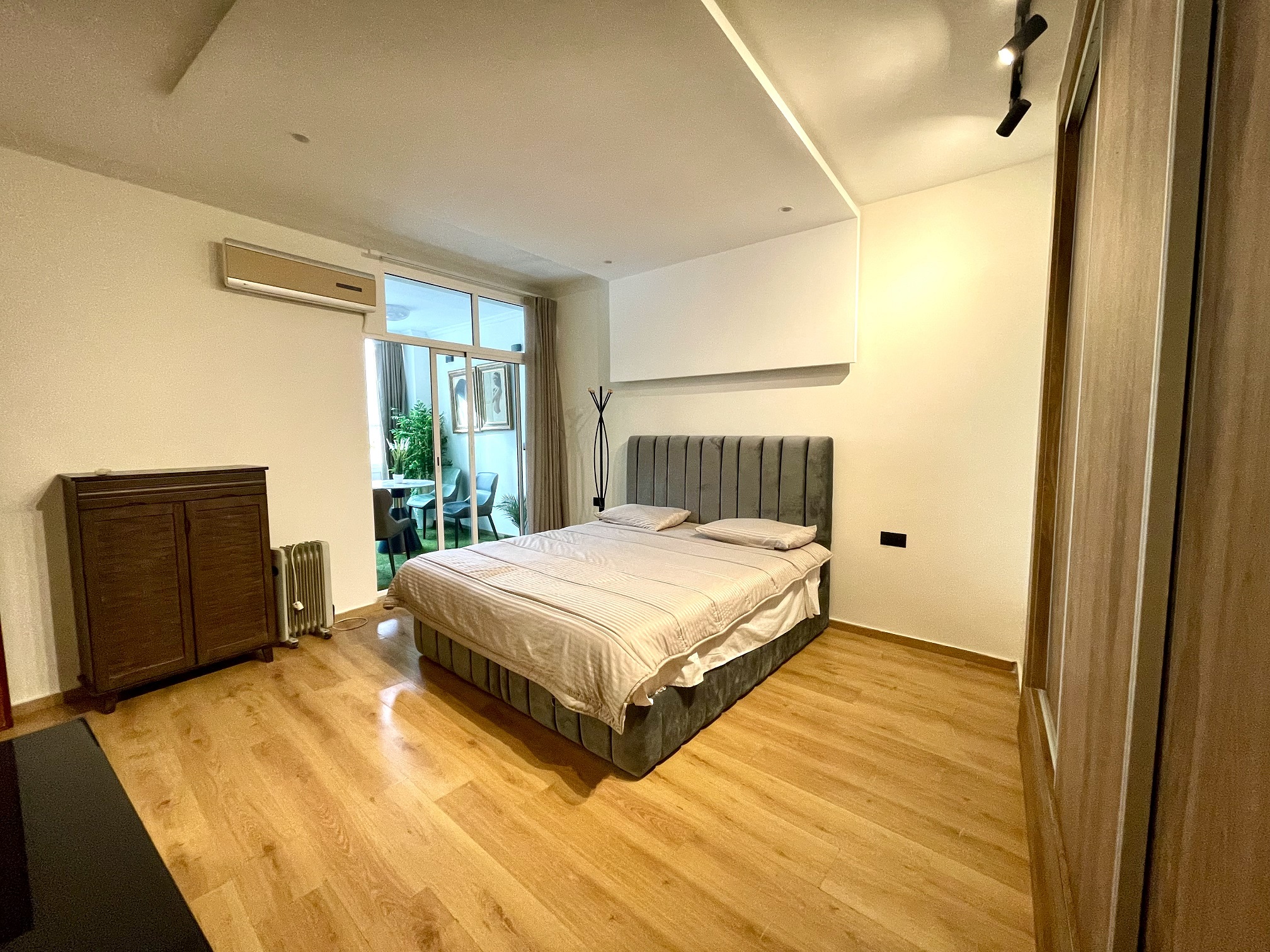 Studio meublé avec terrasse quartier Bourgogne