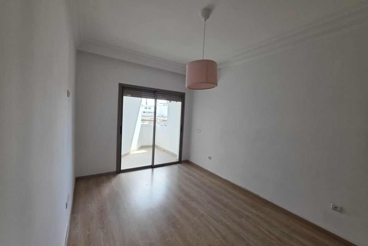 Appartement dernier étage sans vis-à-vis proche CAFC