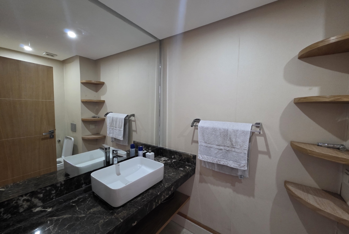 Appartement dernier étage sans vis-à-vis proche CAFC