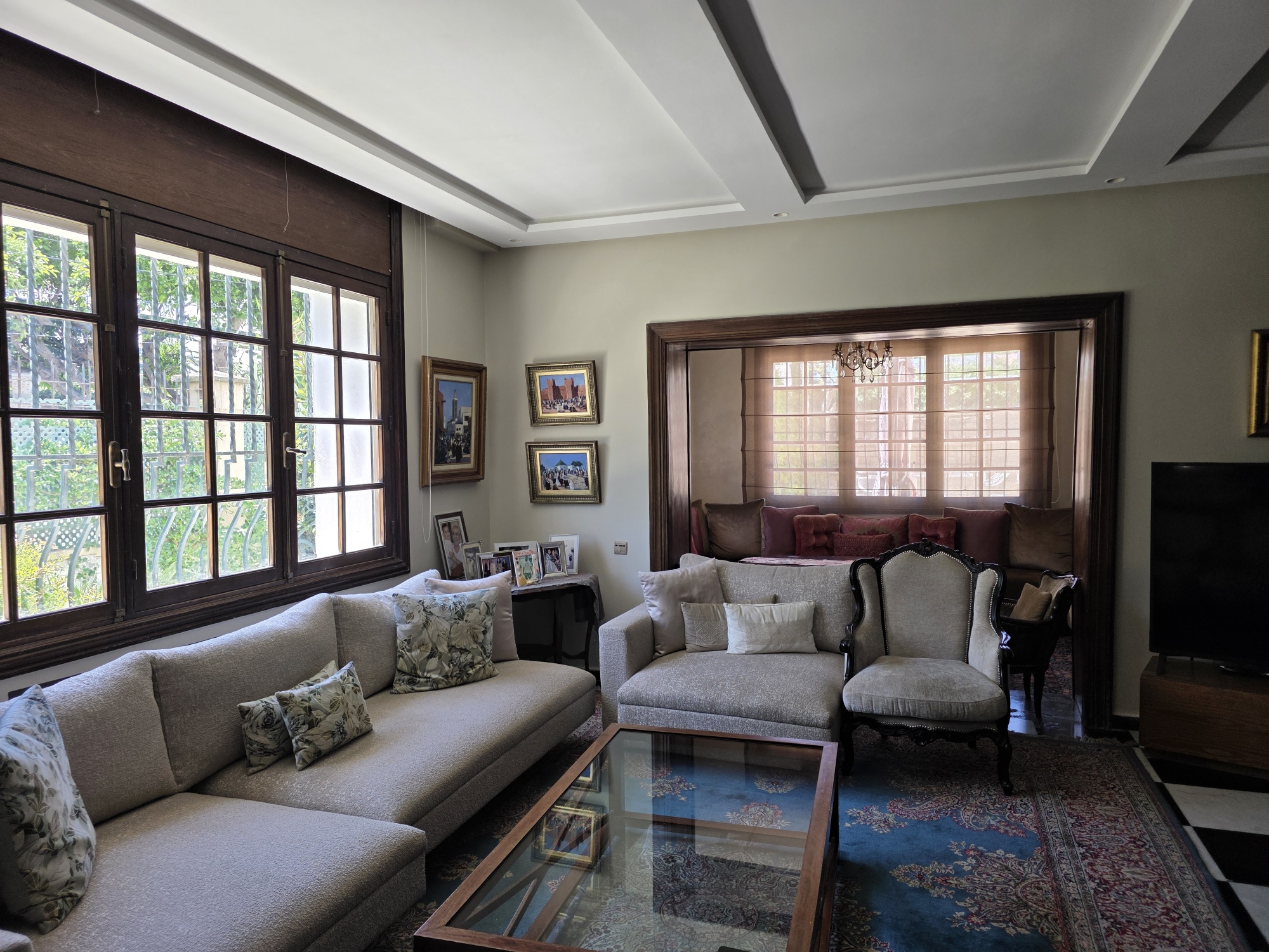Villa moderne avec piscine sur Abdelkrim Khattabi