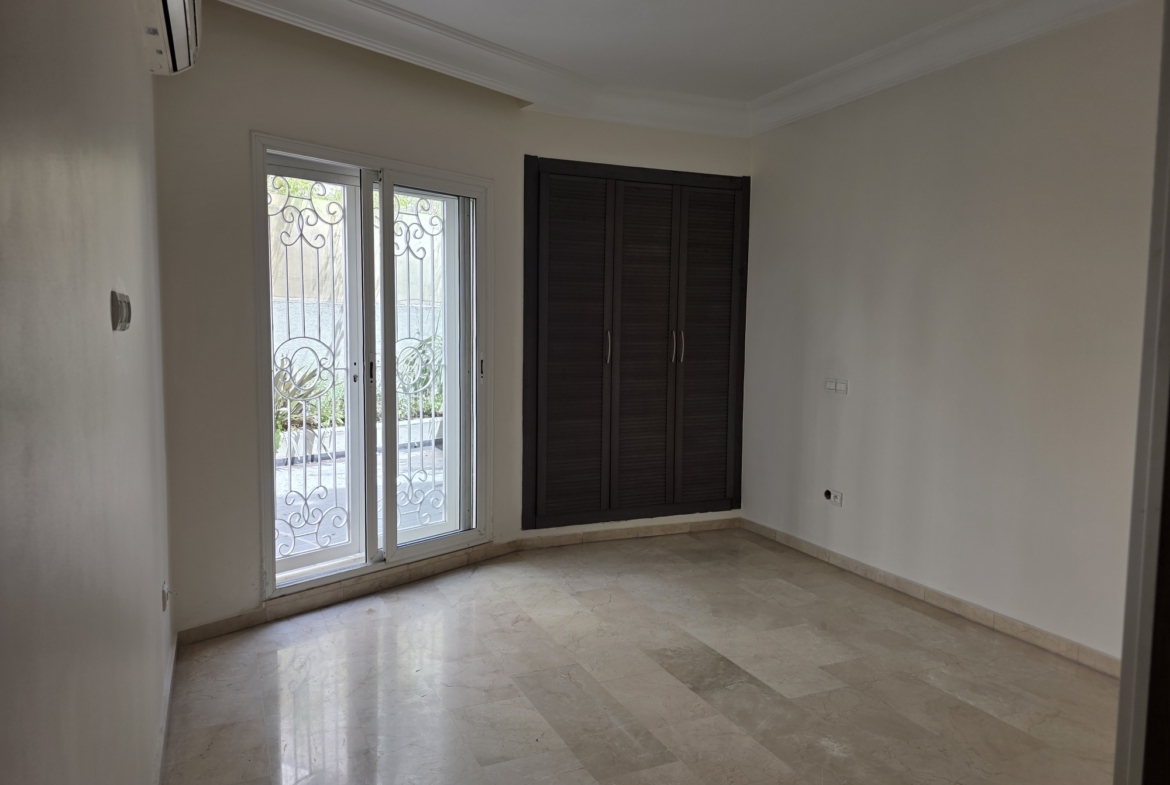 Appartement bien placé au Triangle d’Or
