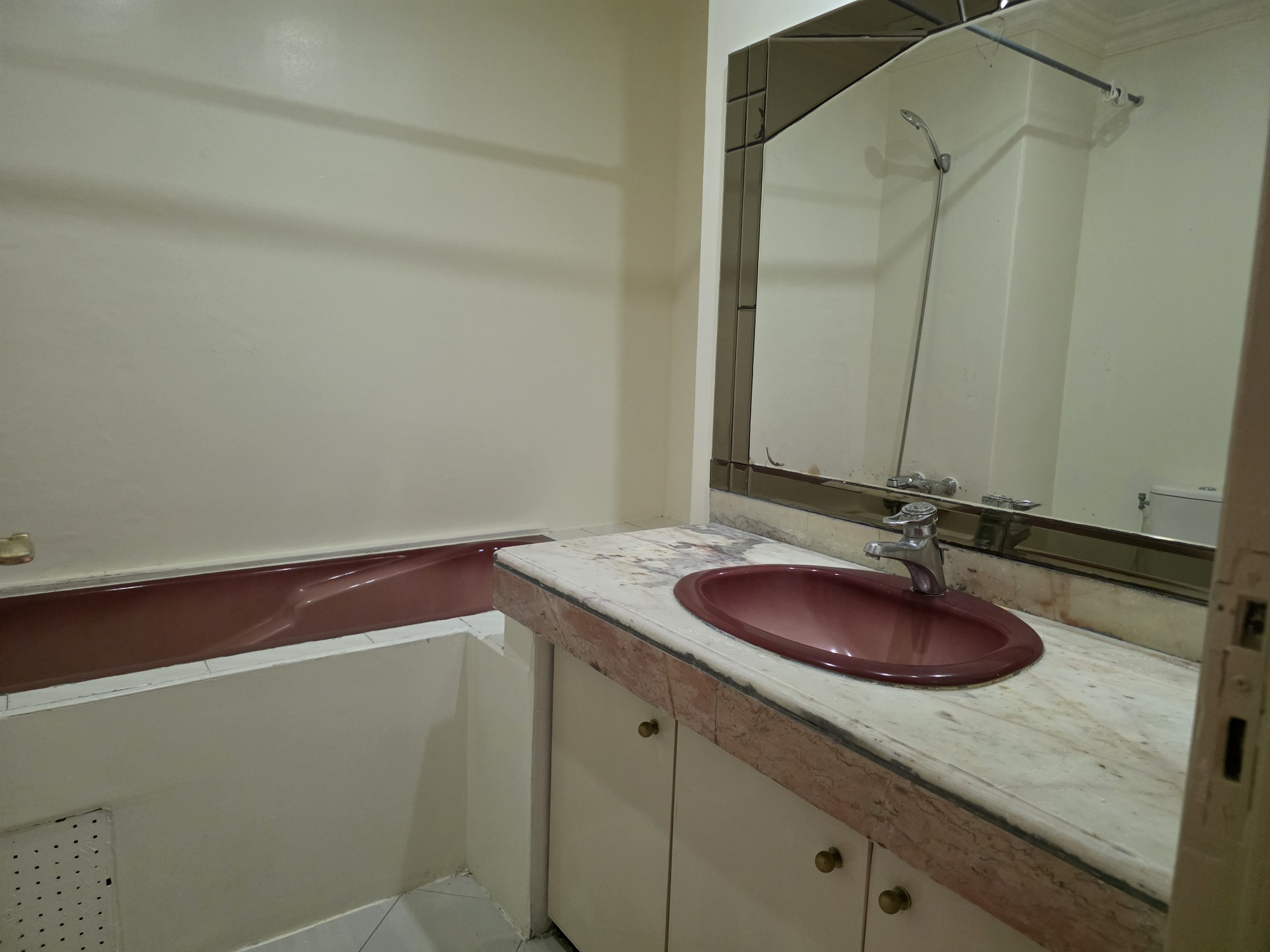 Grand appartement à louer à Racine