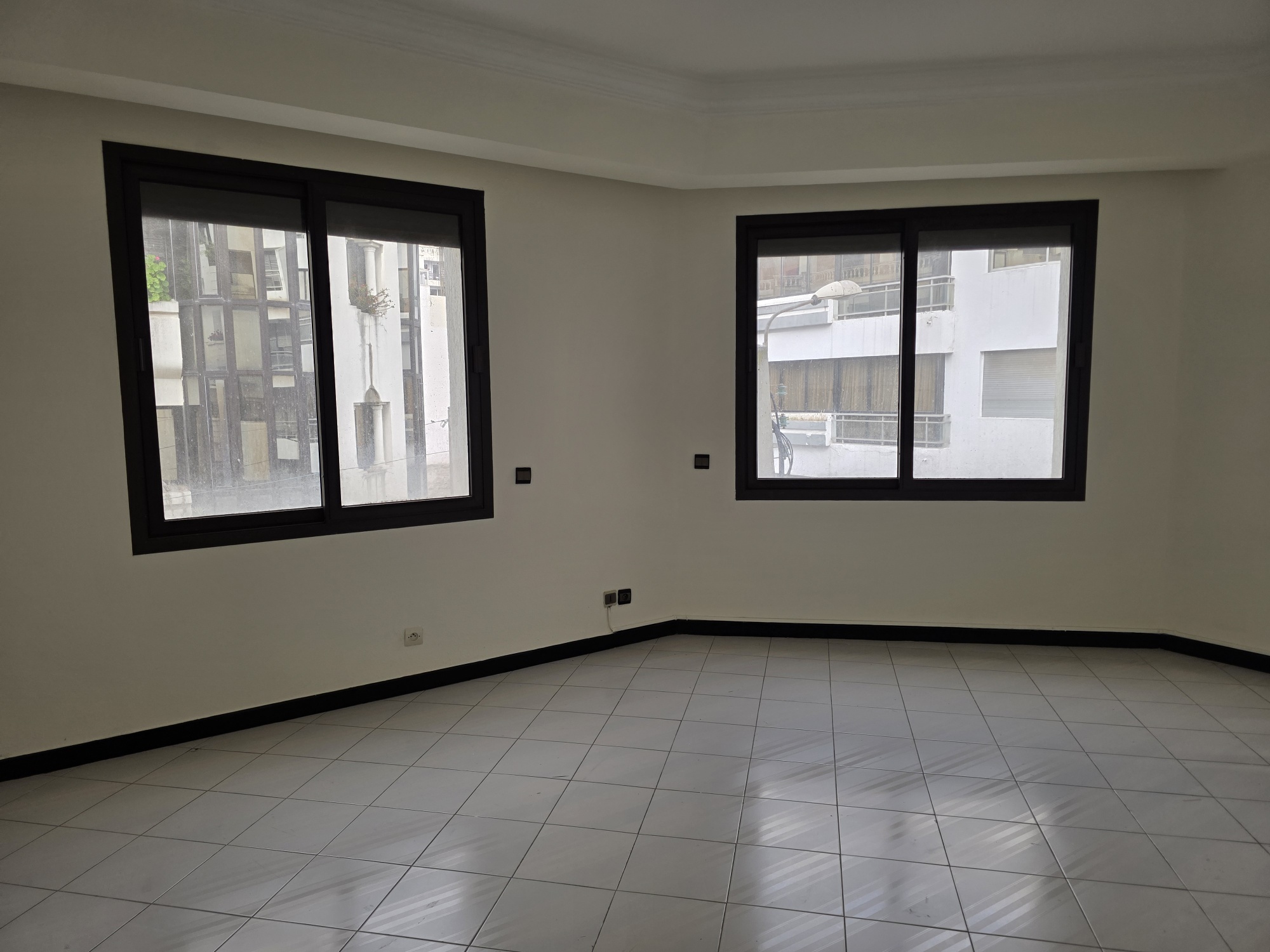 Grand appartement à louer à Racine