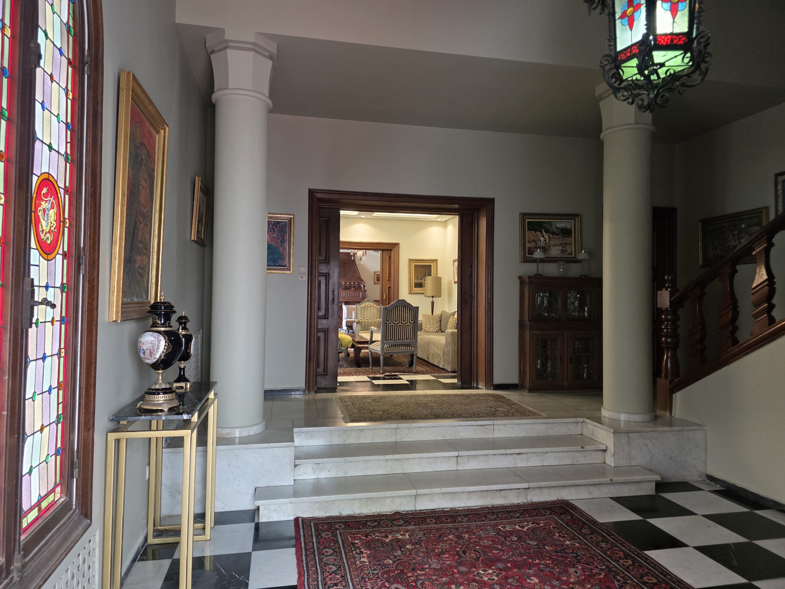 Villa moderne avec piscine sur Abdelkrim Khattabi