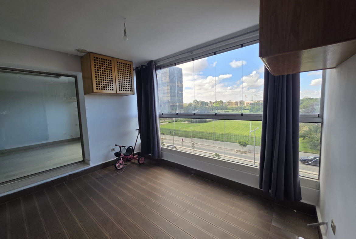 Appartement dernier étage sans vis-à-vis proche CAFC