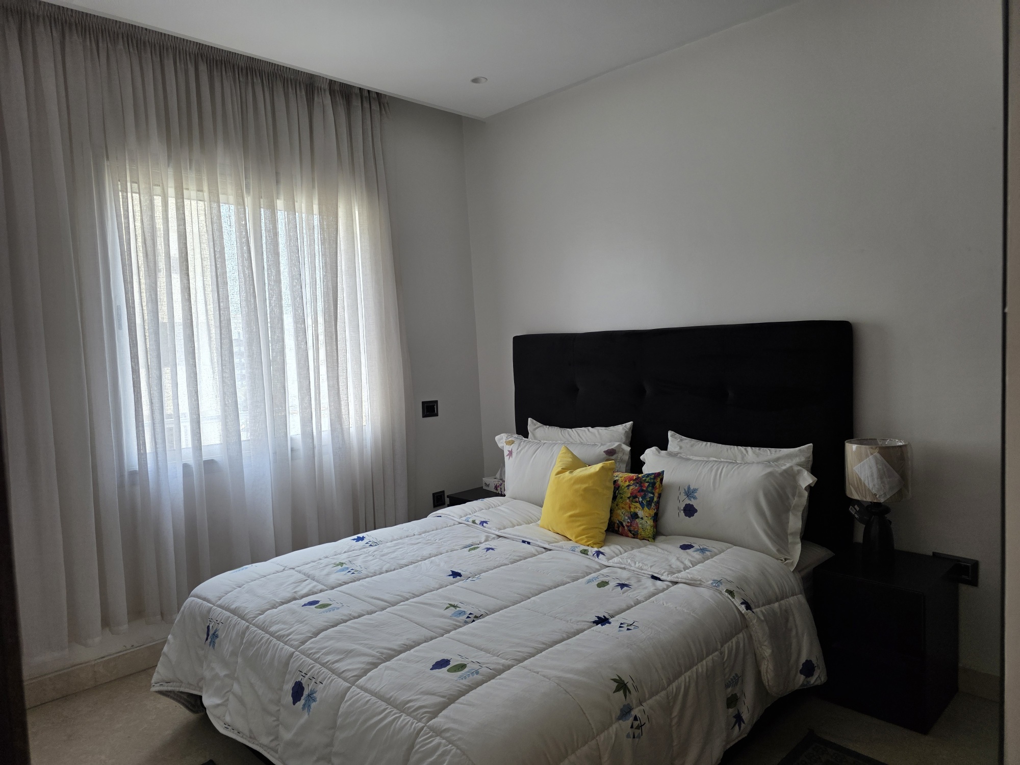 Appartement étage supérieur proche école Molière
