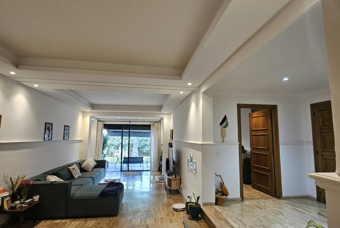 Rez de jardin meublé en résidence à Ain Diab